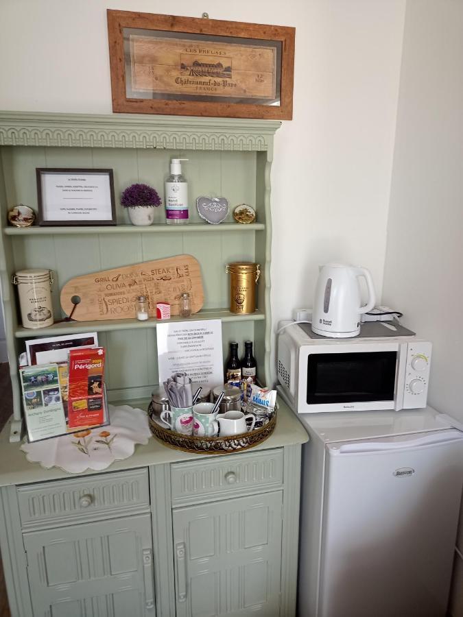 La Vieille Grange - Saint-Privat-Des-Pres Bed & Breakfast ภายนอก รูปภาพ